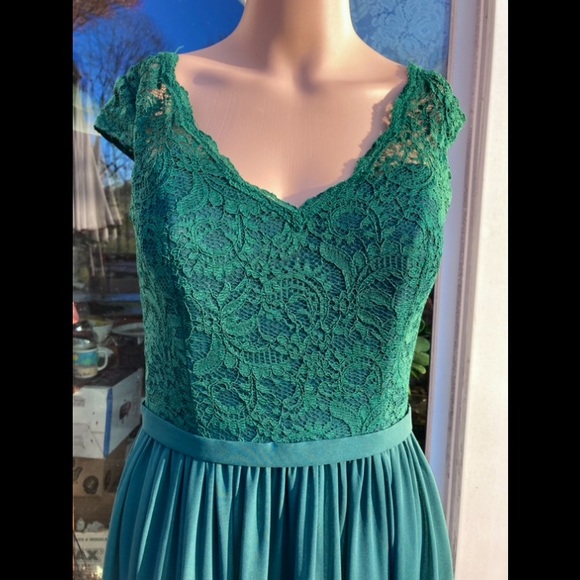 Belsoie Green Lace Ethereal Classic Formal Prom Dress - Picture 6 of 11